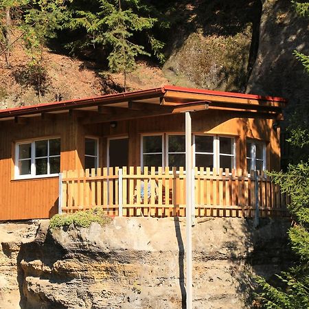 Malbenka - Chata Na Skale Pod Hradem Kokorin ภายนอก รูปภาพ