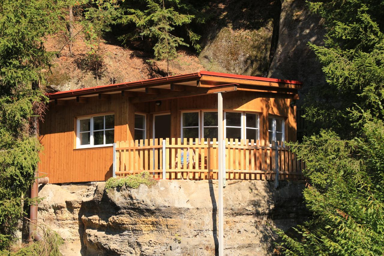 Malbenka - Chata Na Skale Pod Hradem Kokorin ภายนอก รูปภาพ