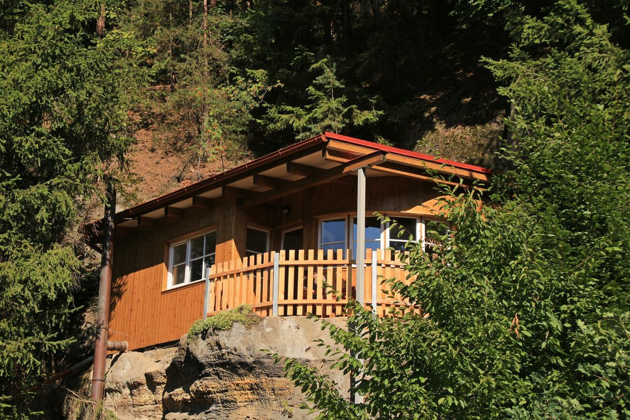 Malbenka - Chata Na Skale Pod Hradem Kokorin ภายนอก รูปภาพ